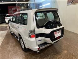 ميتسوبيشي باجيرو